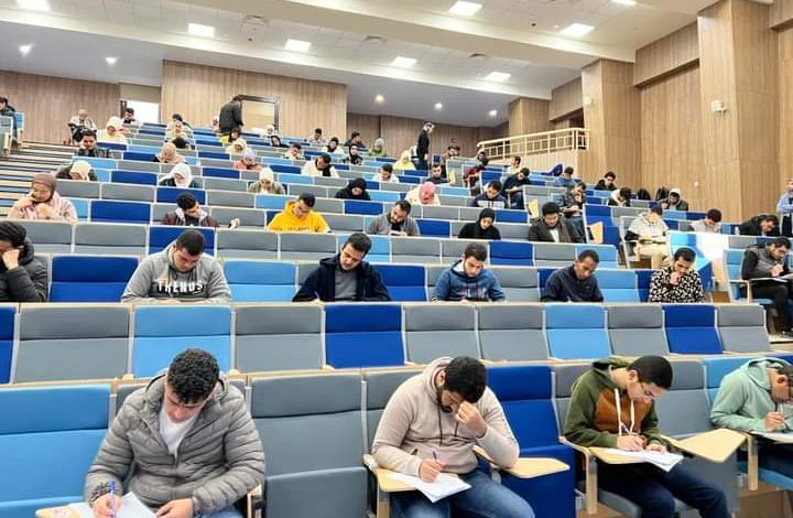 اليوم..أخر موعد للتقديم بالجامعات الخاصة والأهلية للترم الثاني