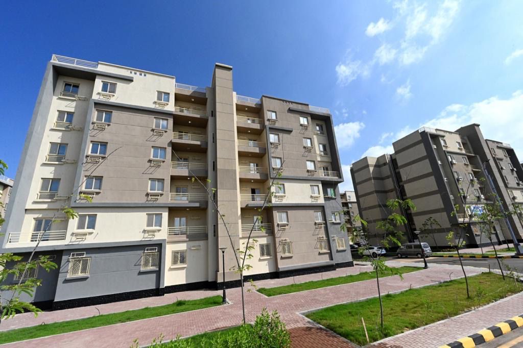 تعرف على رسوم وإجراءات استلام وحدات الإسكان المتميز 2025